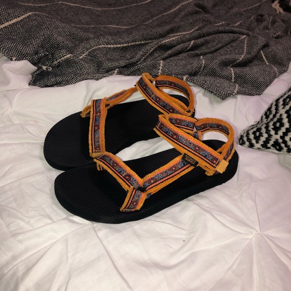 teva original universal maressa